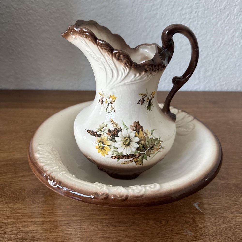 Vintage Handmade Wash Basin Brown With Daisies Small Cottage Core